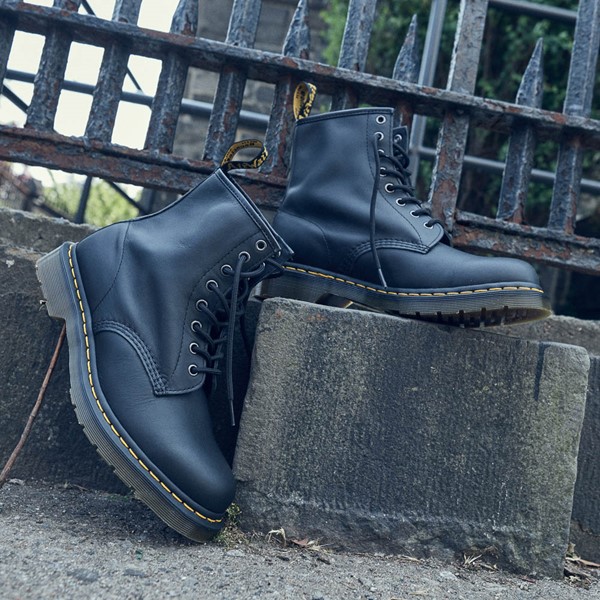 alternate view Botte Dr. Martens 1460 Nappa à 8 œillets pour hommes - NoireHERO