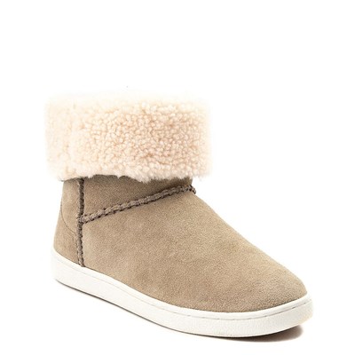 UGG Boots and Shoes | Journeys.ca | JourneysCanada