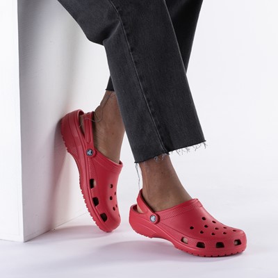 red crocs