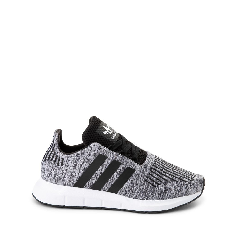 adidas swift run kids black