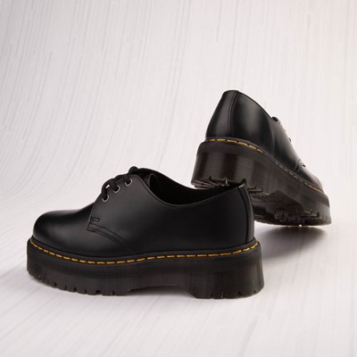 Flat sole hot sale dr martens