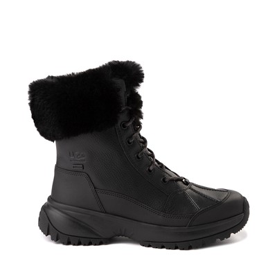 Journeys deals black uggs