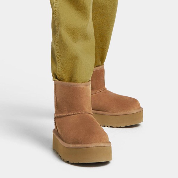 UGG® Classic Mini Platform Boot - Little Kid / Big Chestnut