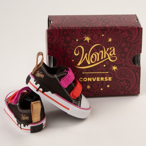 Converse x Wonka Chuck Taylor All Star 2V Lo Sneaker - Baby / Toddler Brown