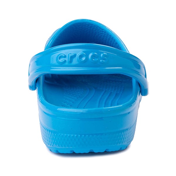 Neon hot sale blue crocs