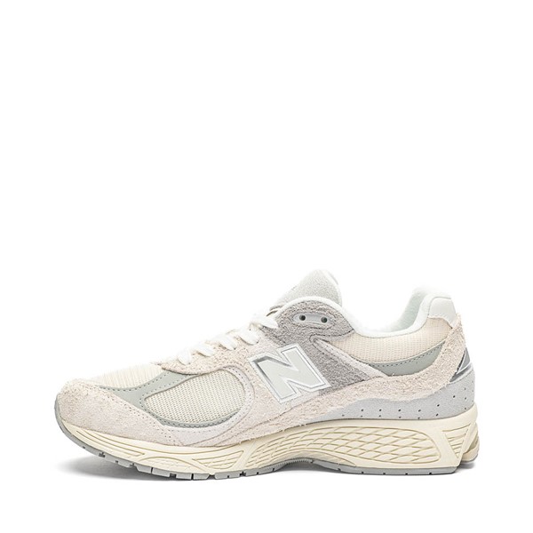 New Balance 2002R Athletic Shoe - Linen / Concrete