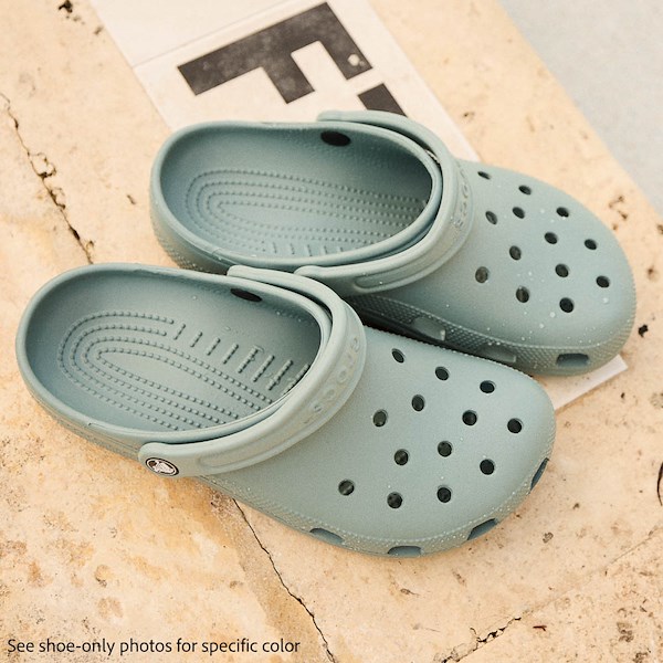 alternate view Sabot classique Crocs - Gris plombHERO