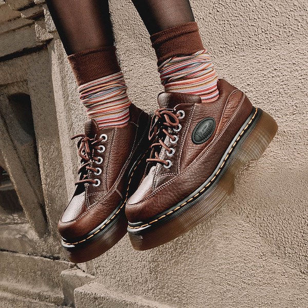 alternate view Womens Dr. Martens Buzz 5-Eye Platform Casual Shoe - Dark BrownALT1C