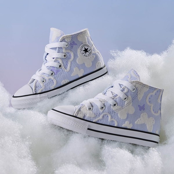 alternate view Basket montante Converse Chuck Taylor All Star à motif de papillons - Bébés / Tout-petits - Mauve pâleHERO