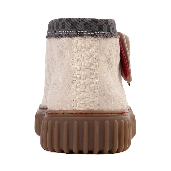 alternate view Botte Chukka Torhill Hi Clarks x Stranger Things Pour Hommes - Blanc CasséALT4