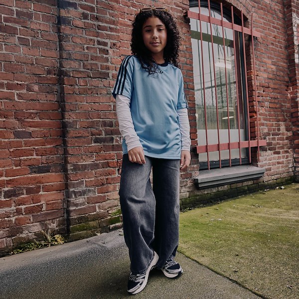 adidas Adistar Control 5 Athletic Shoe