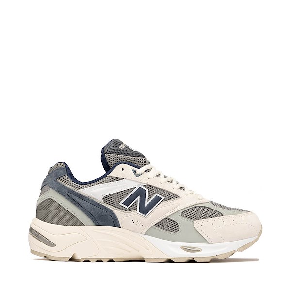 New Balance 880 Athletic Shoe - Sea Salt / Bayberry NB Navy
